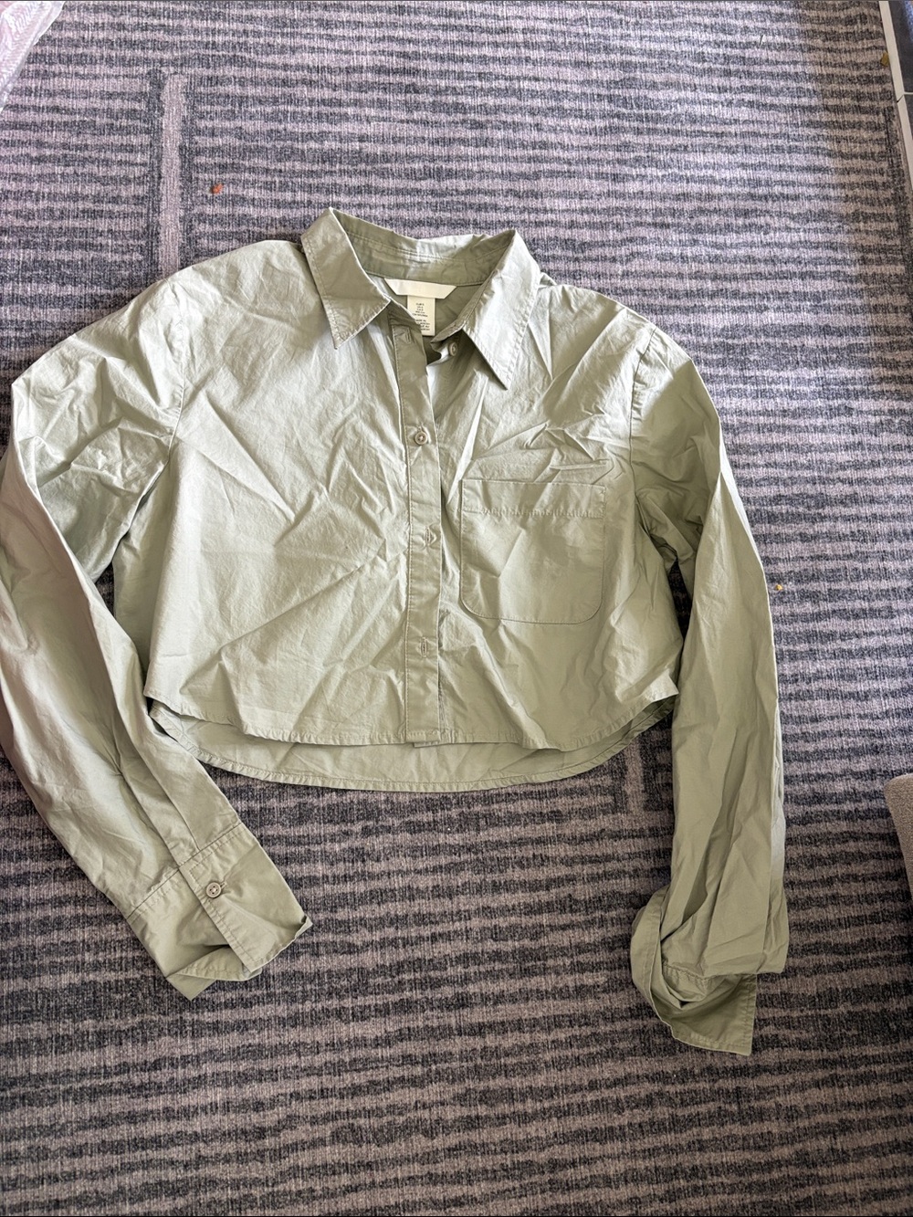 Cropped Button-Front Shirt in Sage Green
